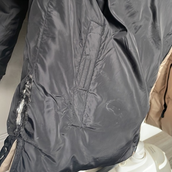 Structure Reversible Puffer - Picture 5 of 5